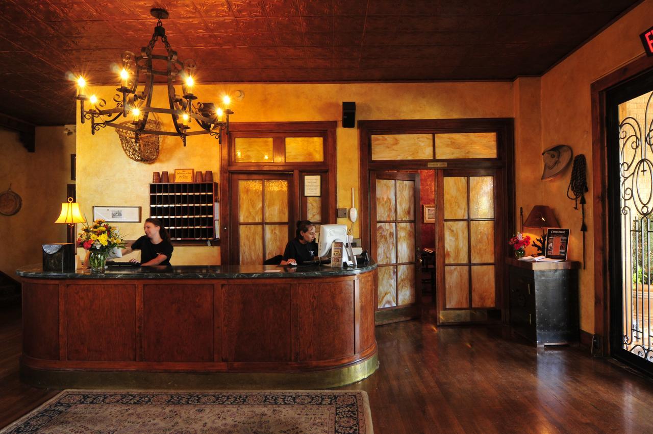 Gage Hotel Marathon Exterior foto
